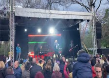 Популярната рок група "Тангра" и дует "Шик" са специалните гости на Великденския събор в Ботевград тази година.