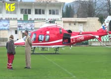 В Медицински хеликоптер кацна днес на стадиона в Ботевград