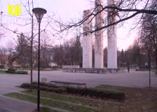 Лидерът на ДПС Ново начало Дилян Пеевски е подал жалба в Комисията за защита от дискриминация  срещу заповедта на кмета Иван Гавалюгов  за забрана на митинг на партията в Ботевград на 9 декември