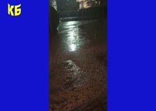 Прекъснати кабели по време на ремонта на площада в Ботевград създадоха опасност за пешеходците